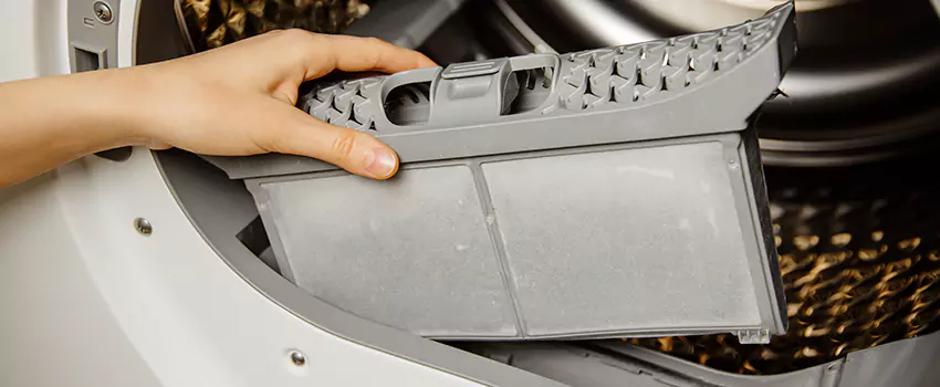 Signs Of A Clogged Dryer Lint Trap in Wasco, California